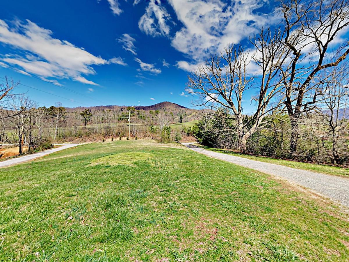 Serenity Views Bungalow - Close To City And Parkway! Villa Weaverville Екстериор снимка